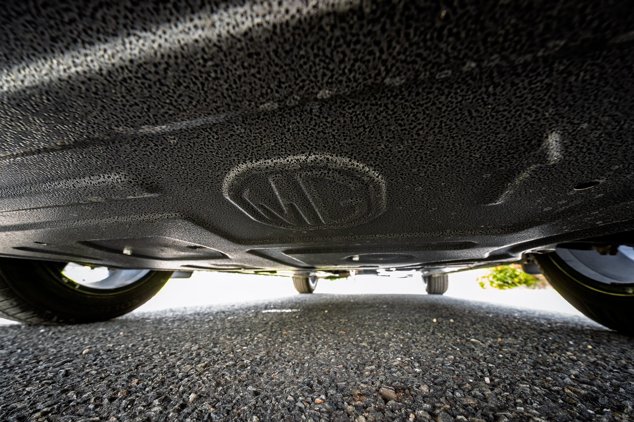 Ocelový kryt pod motor Ocelový kryt pod motor